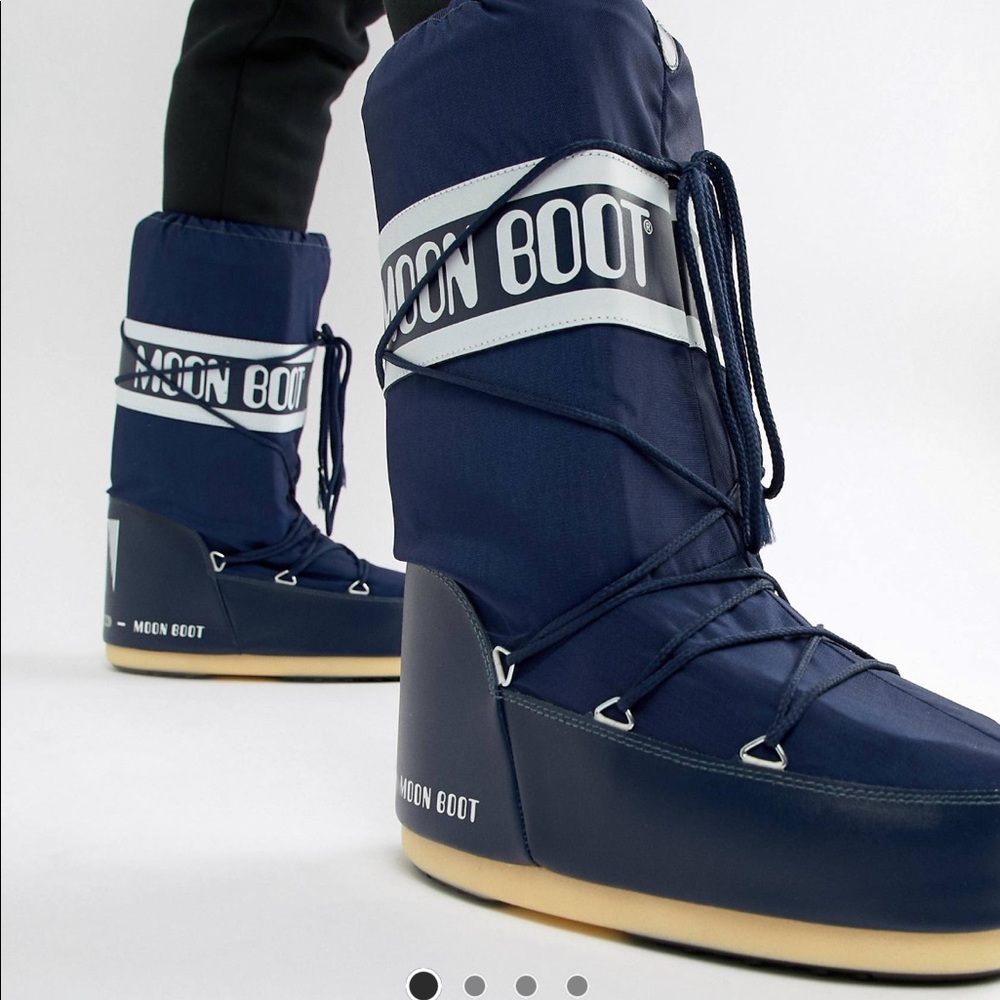 Snow boots